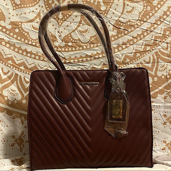 Burgundy handbag - gold hardware - ALDO - Picture 1 of 5